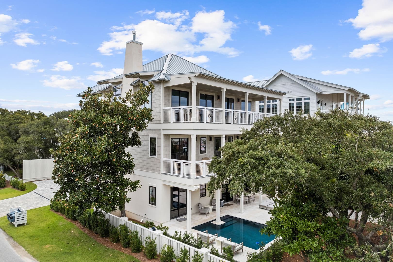 Eyes on Sunrise - Image 1