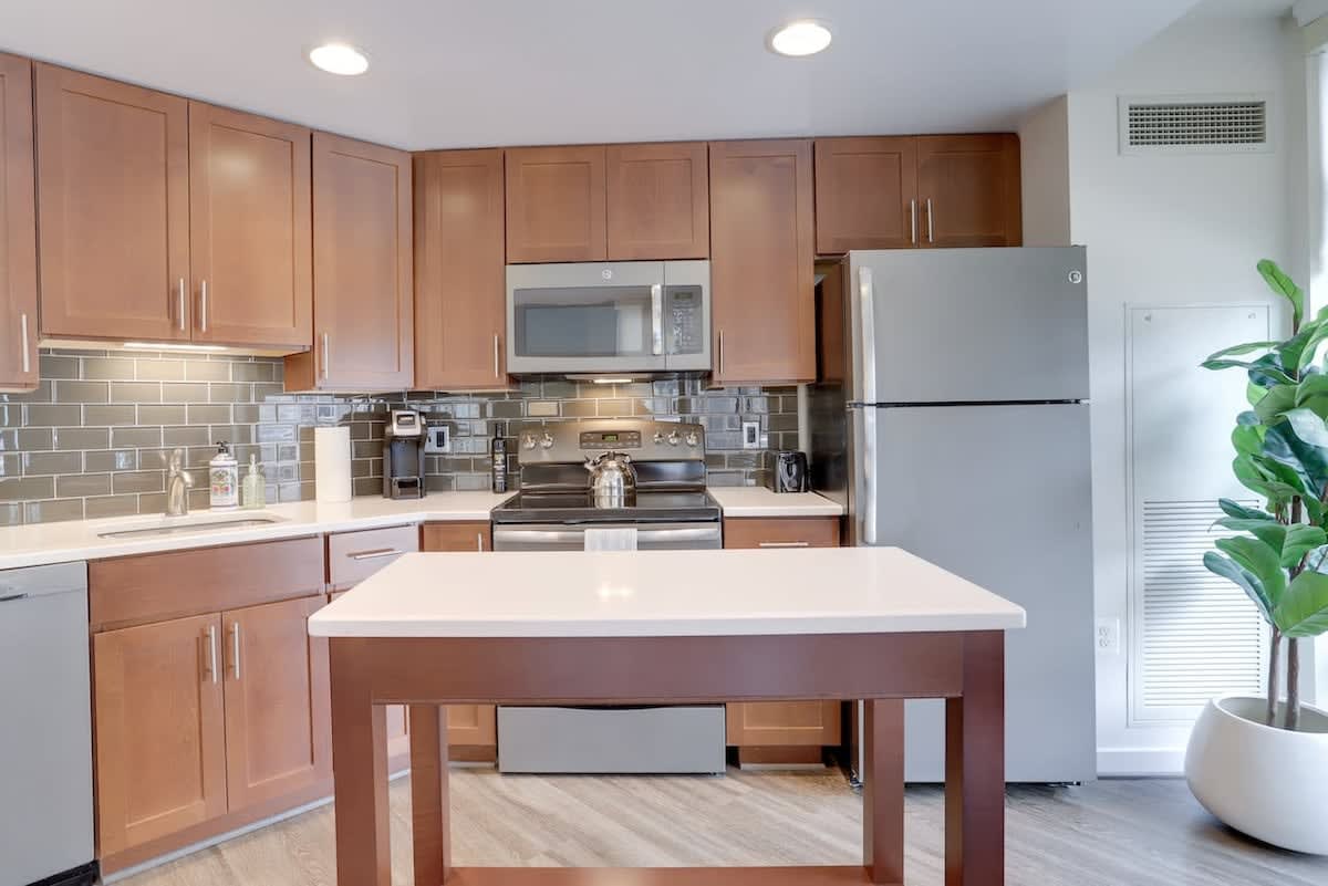 Virginia Residence - Image 2