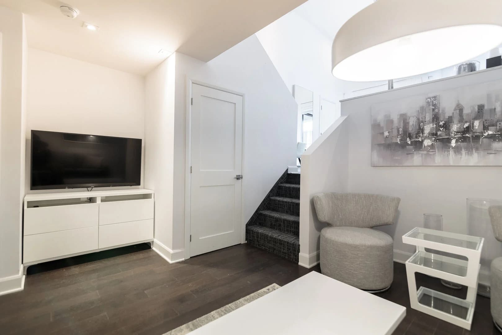 Saint Home - Image 11