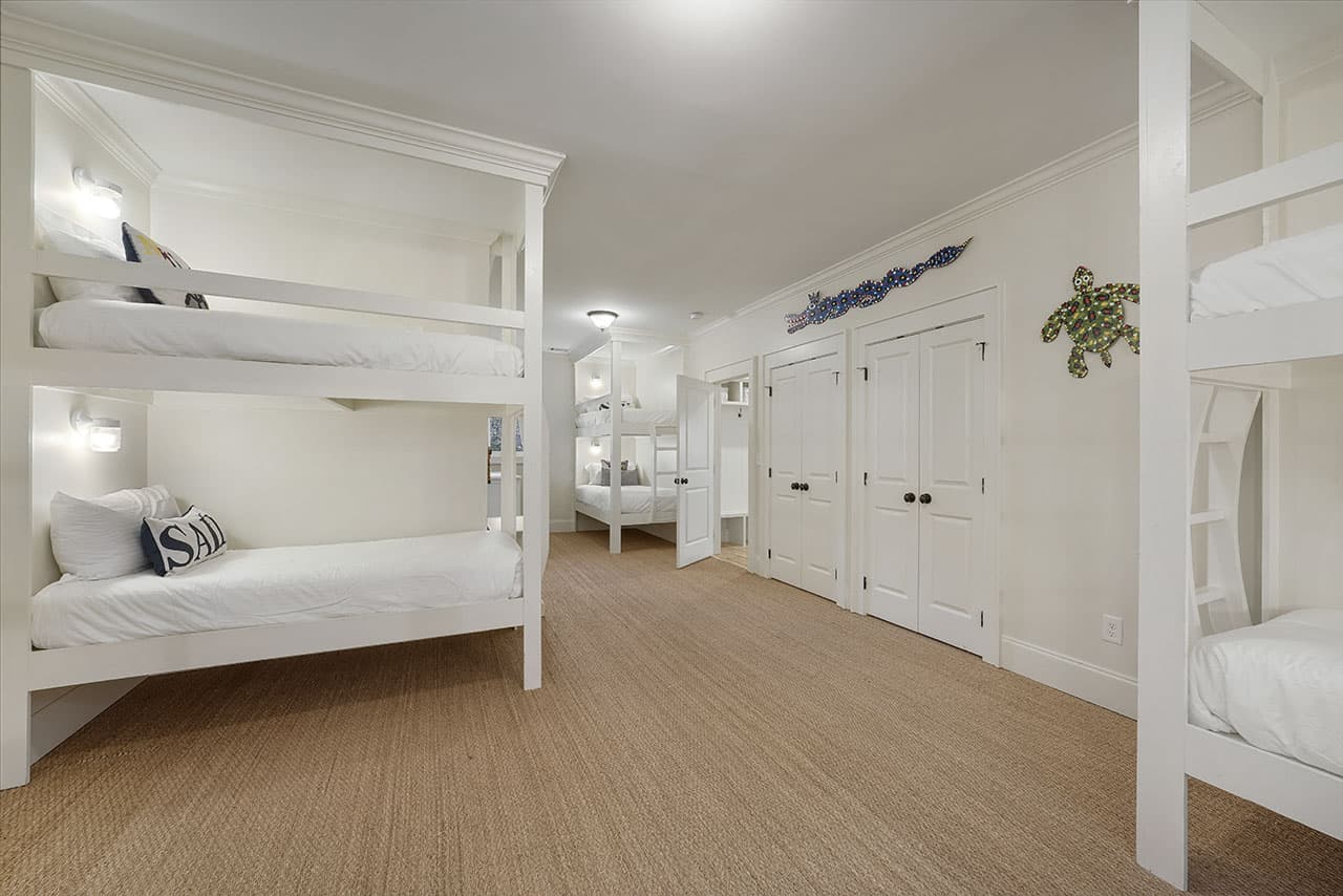 Hermosa Manor - Image 24