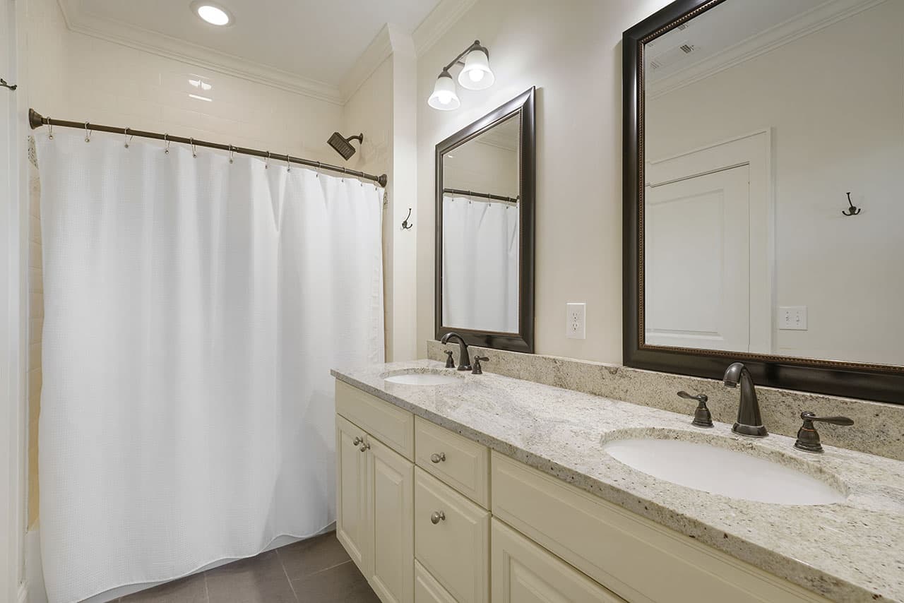 Hermosa Manor - Image 25