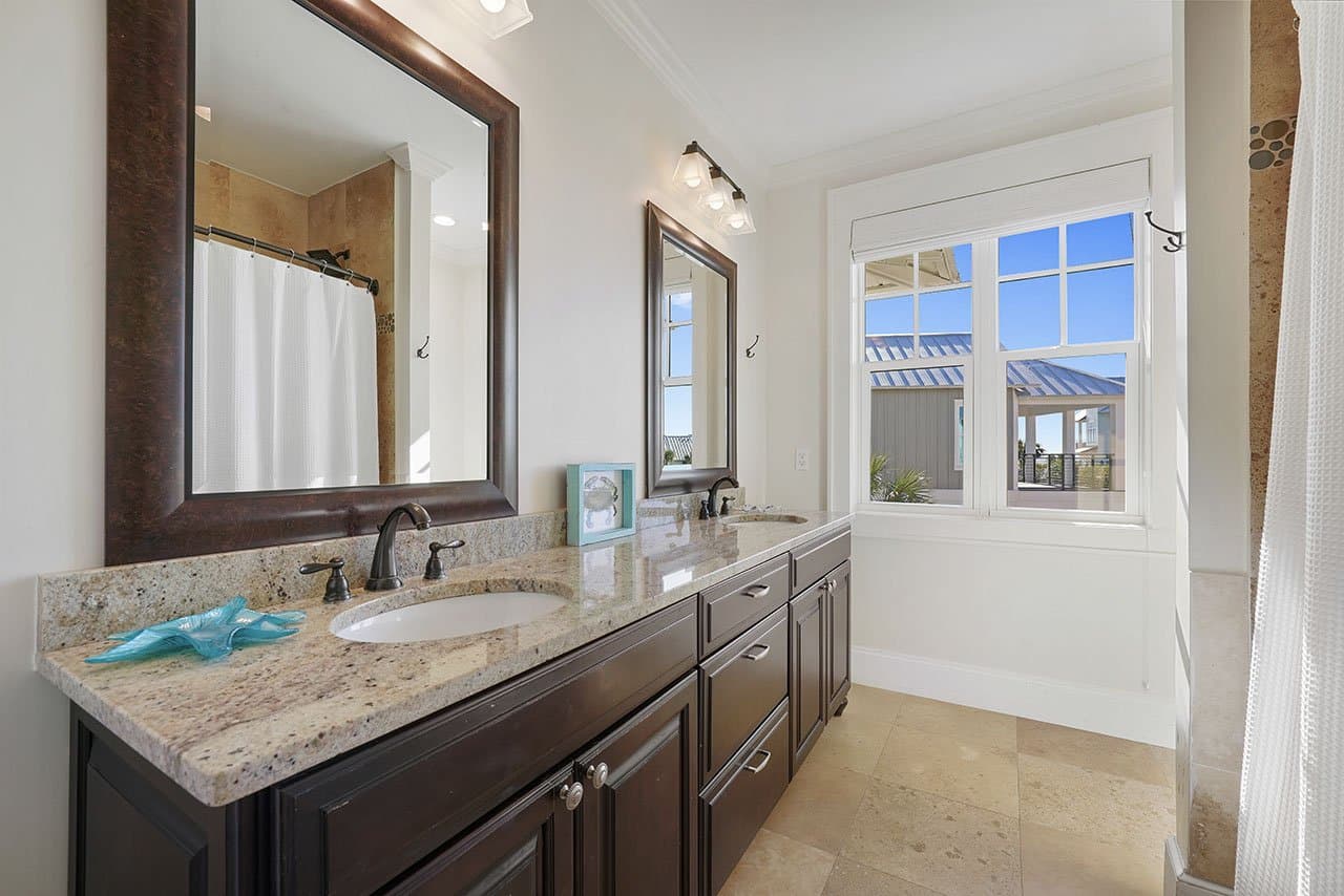 Hermosa Manor - Image 37