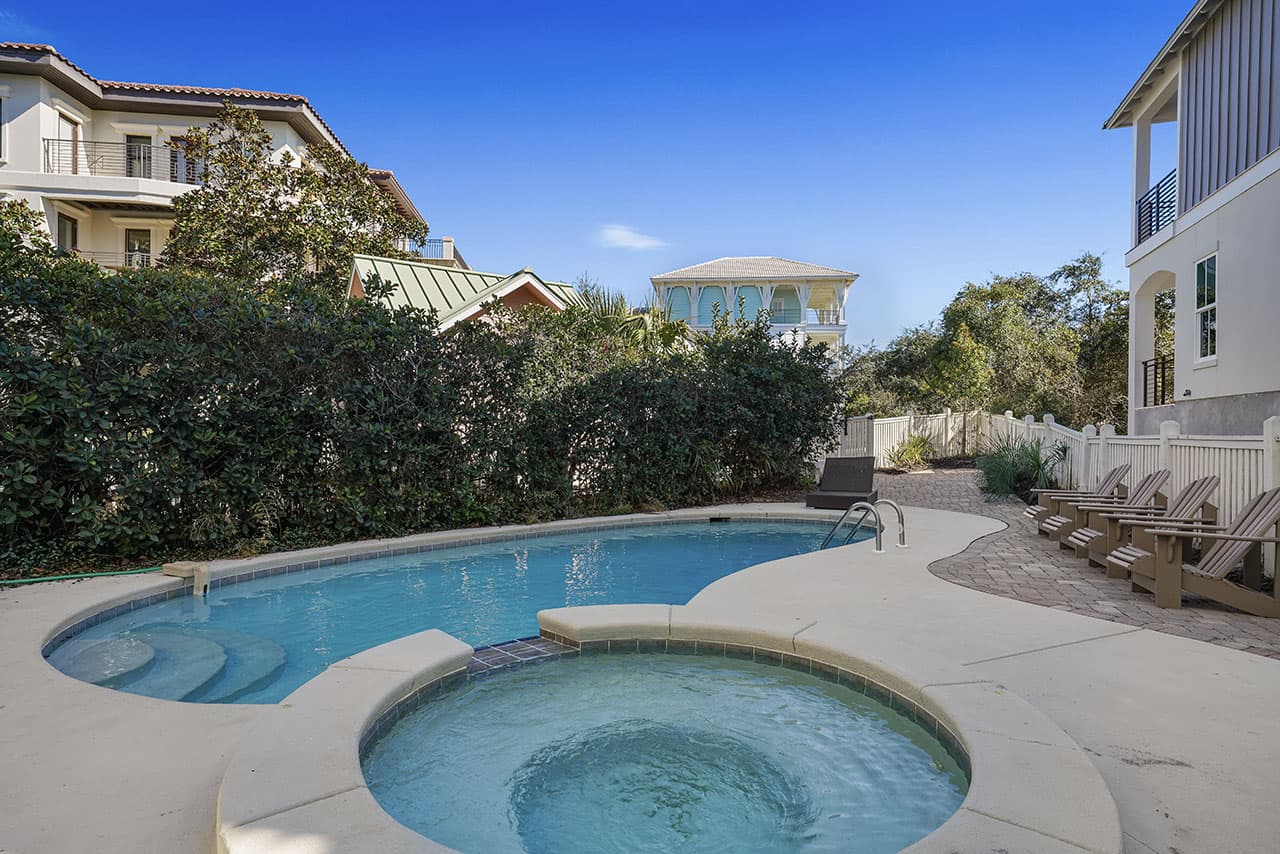 Hermosa Manor - Image 2