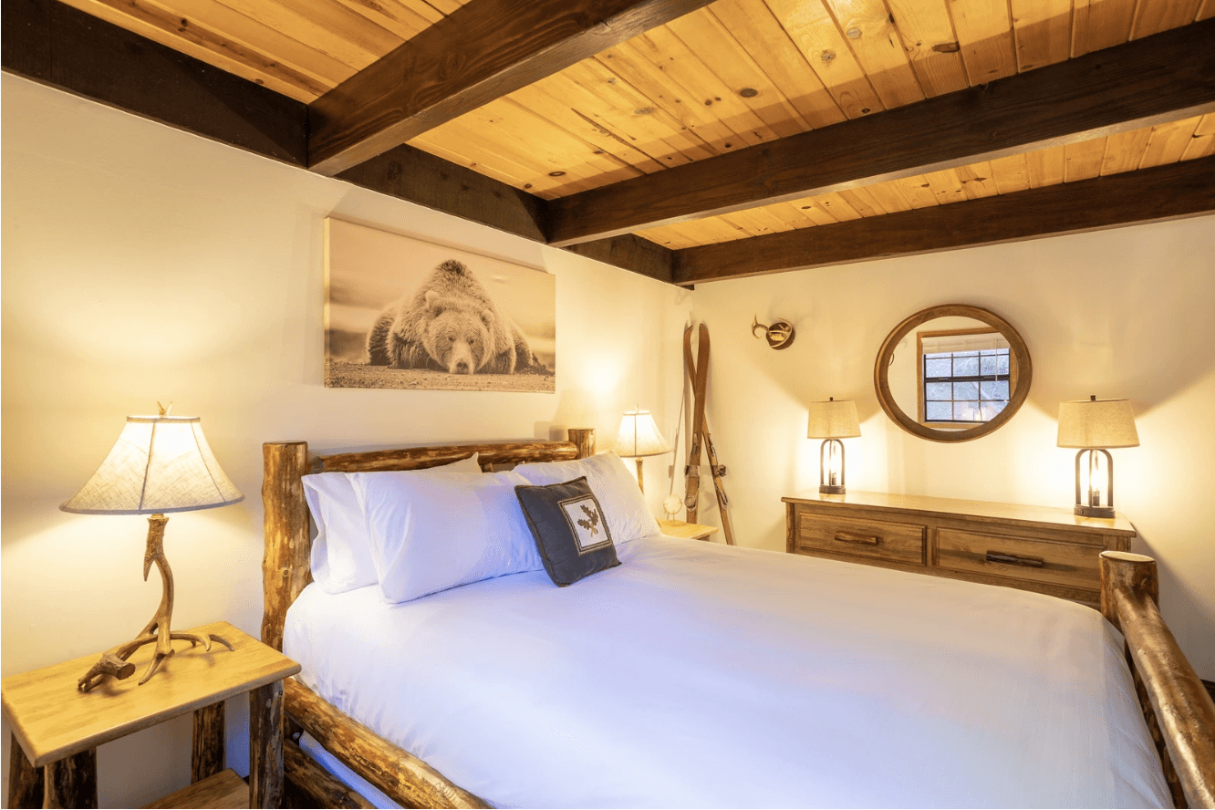 Bear's Lair - Image 13