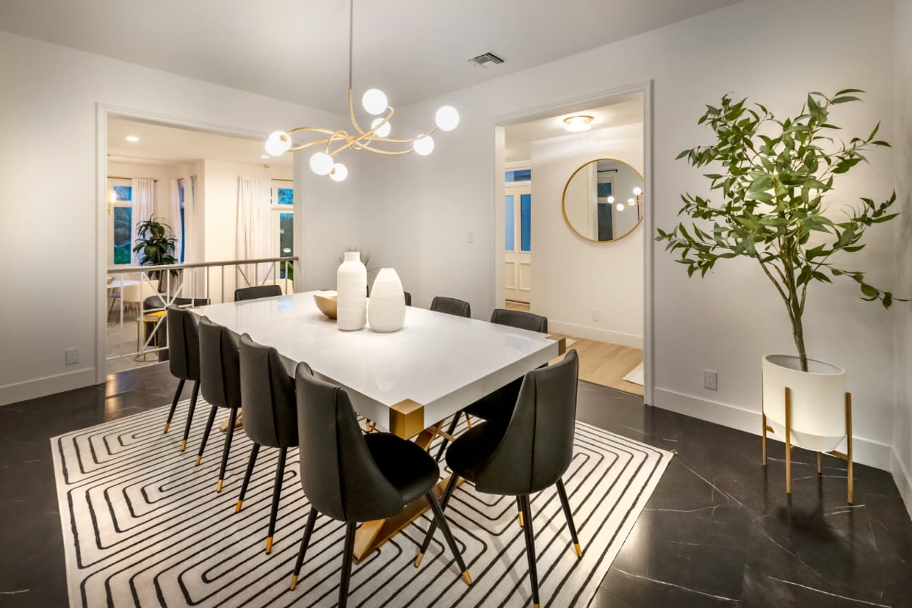 Reef Mall Villa - Image 14