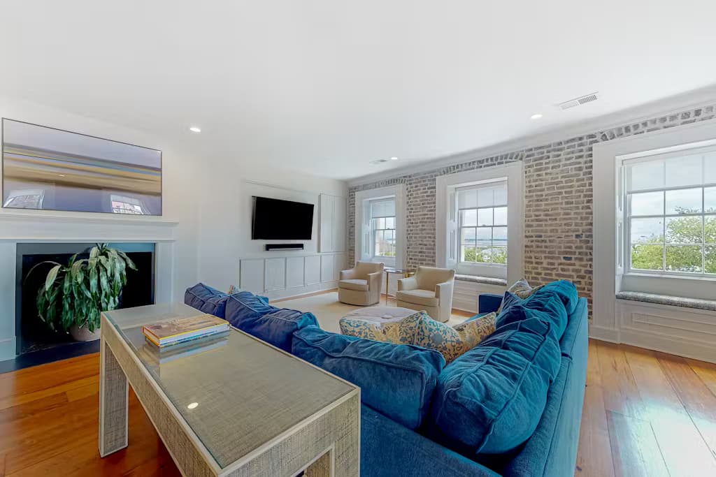 Rainbow Row Pied-À-Terre - Image 1