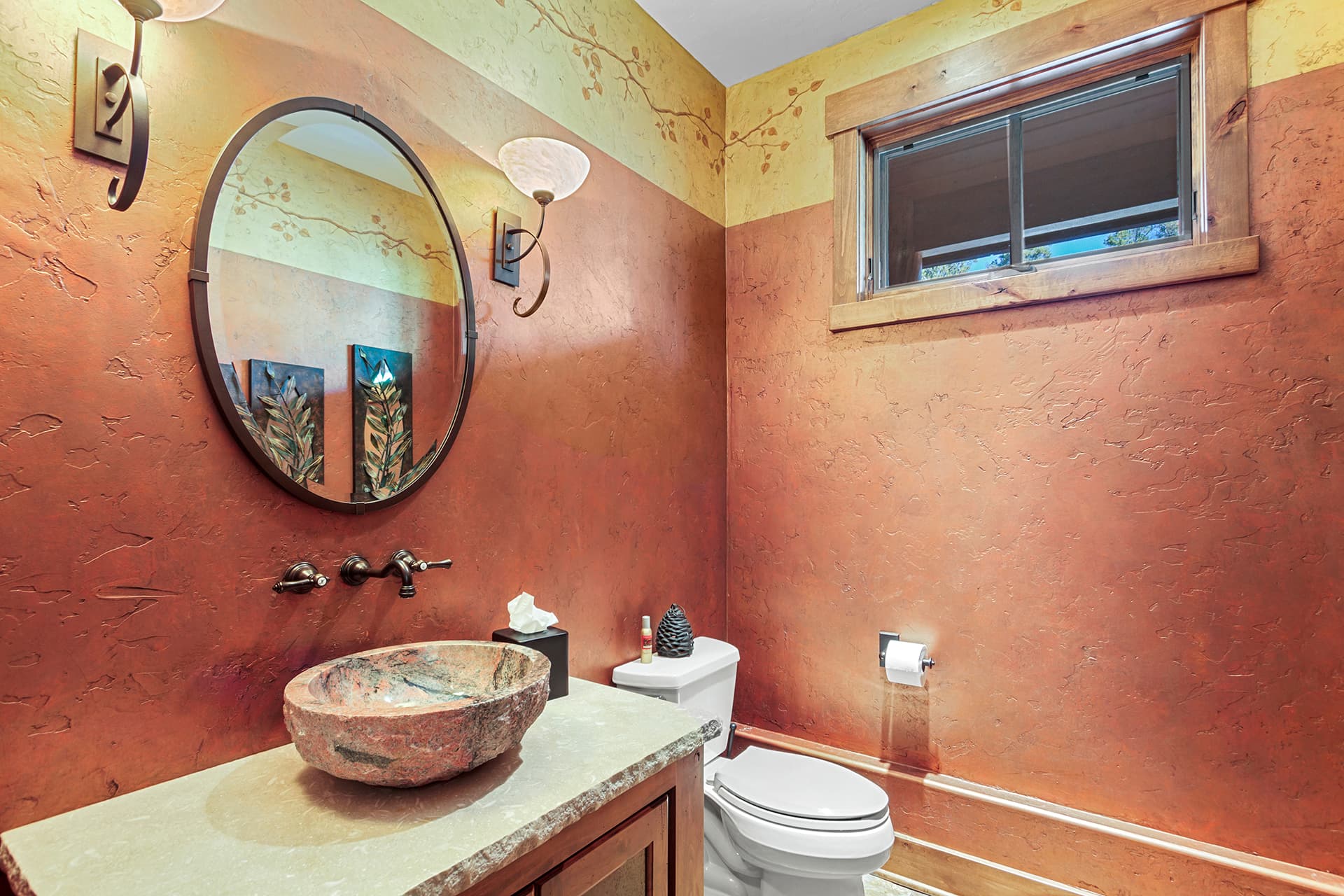 Twin Peaks Lodge - Image 13