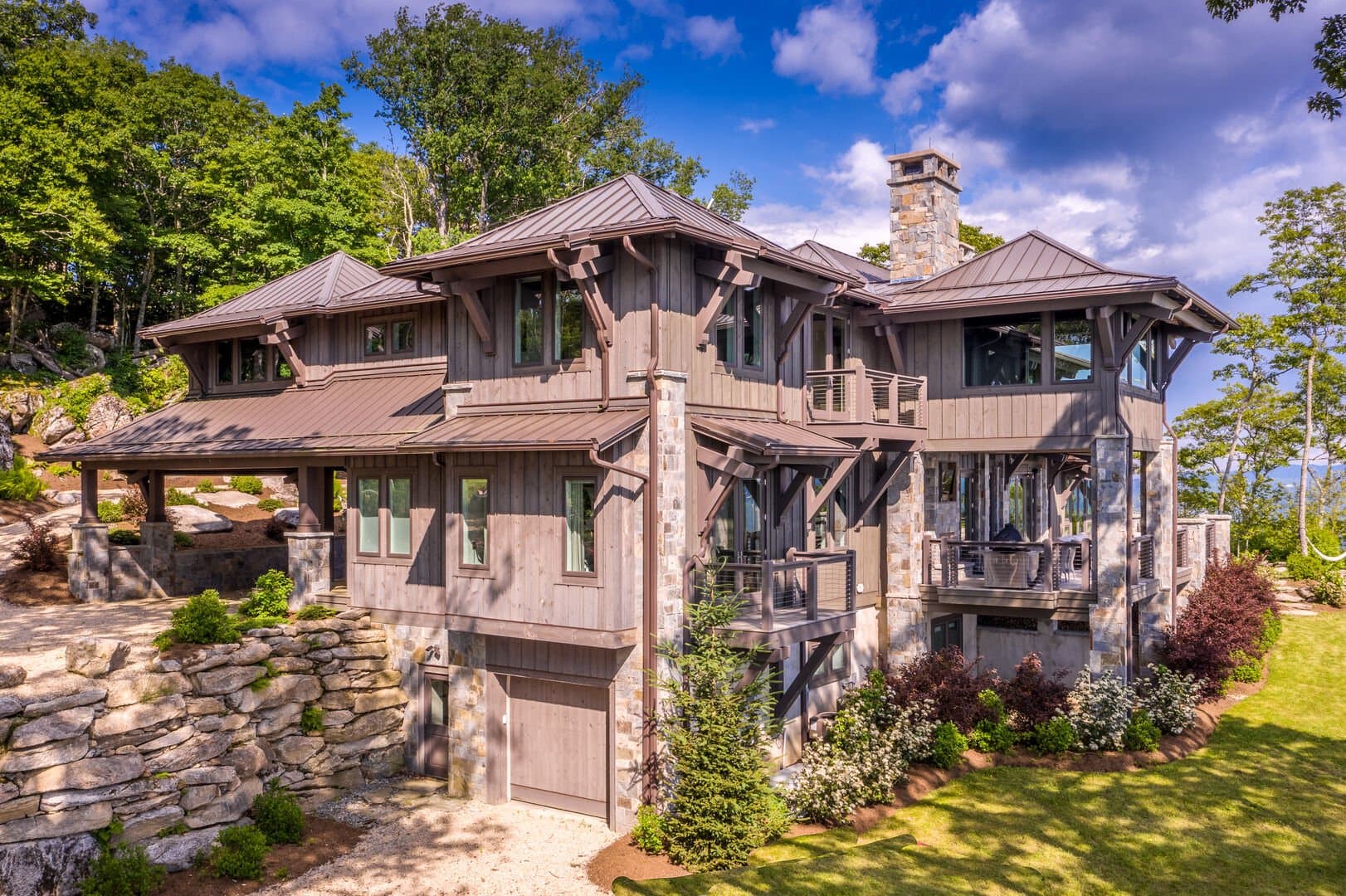 Outside Inn Place - Image 44