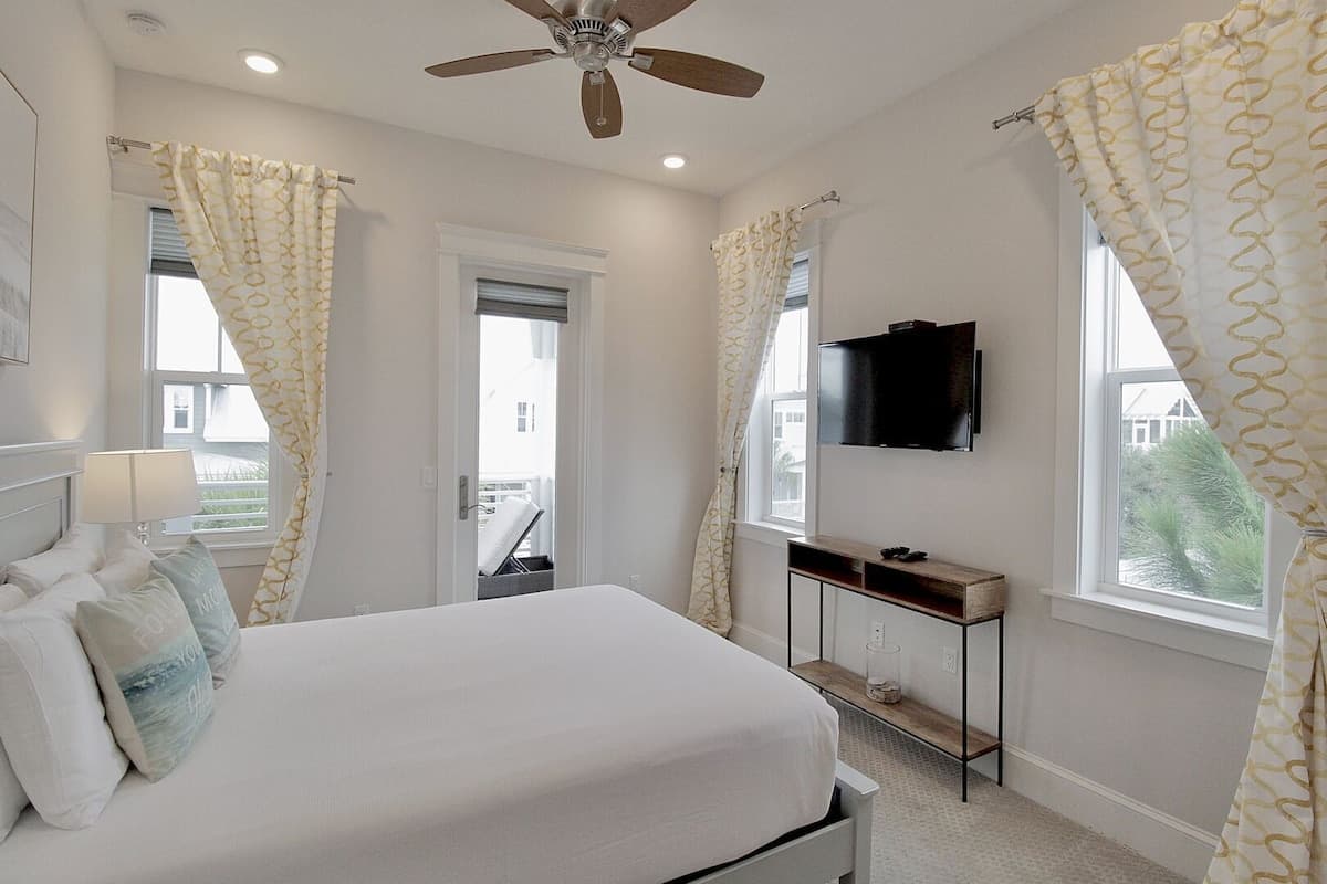 Sea And Me - Image 20