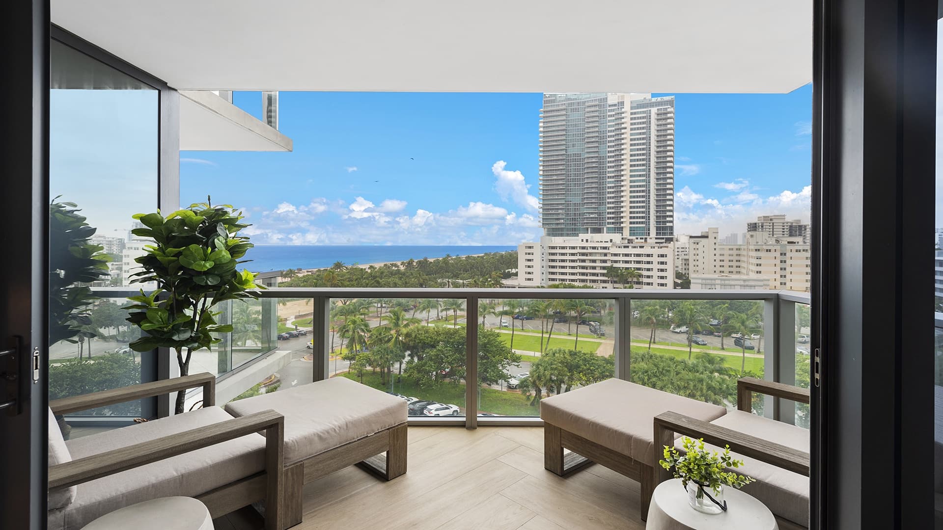 W South Beach Residence #804 - Image 3