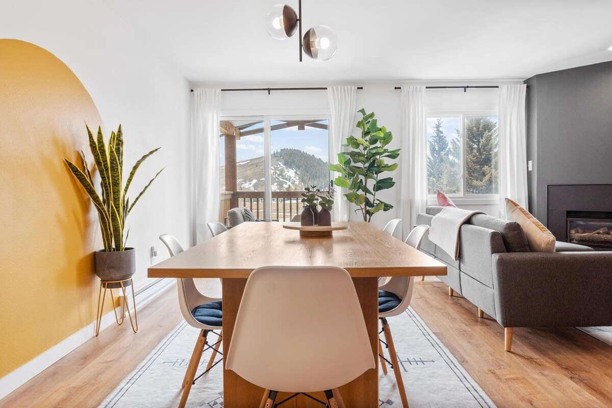 Nordic Mountain Haven - Image 2