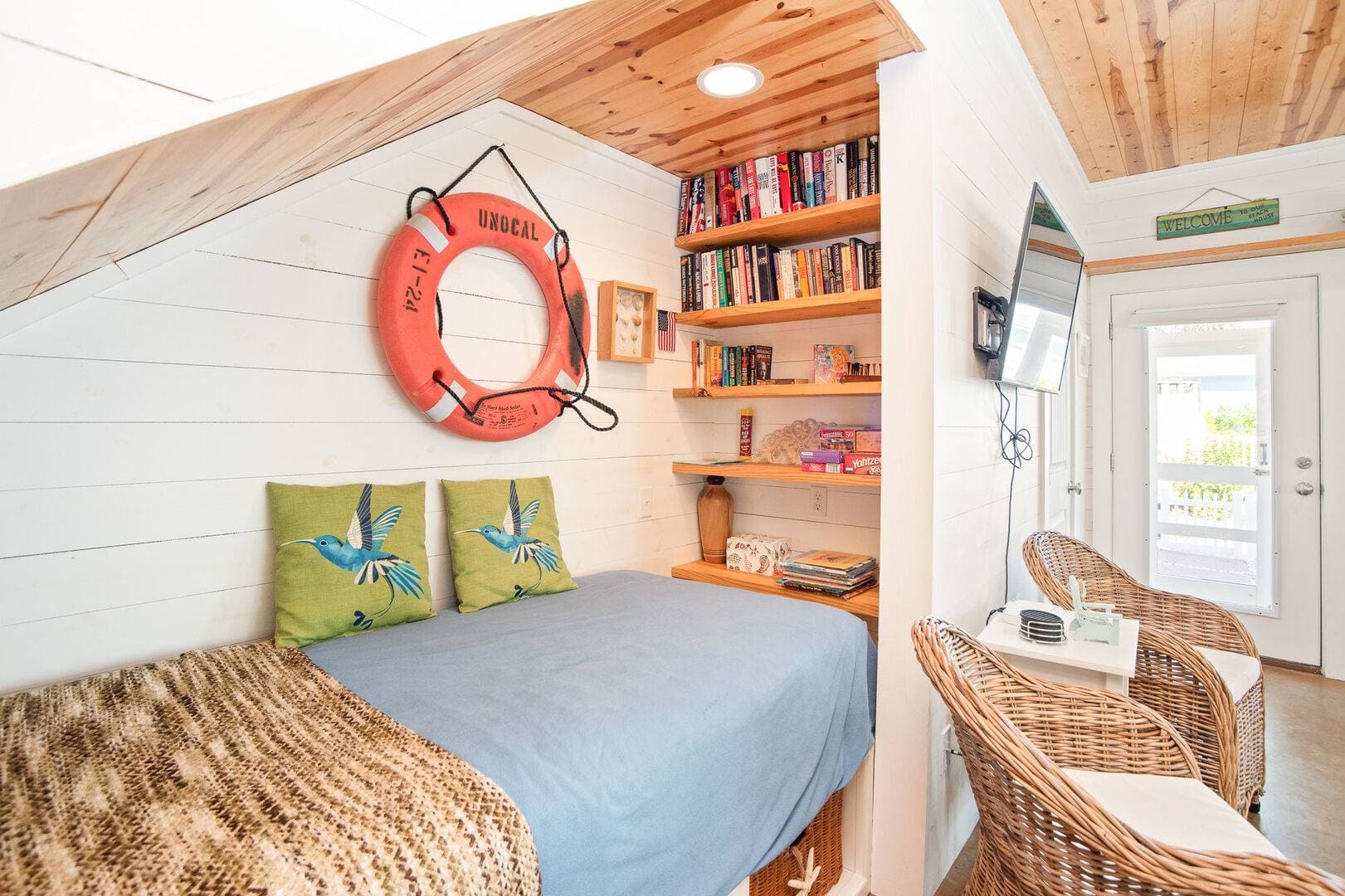 Bach Porch - Image 10