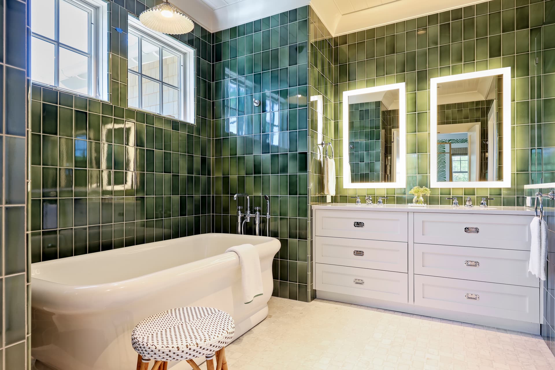 Cassina Sands - Image 32