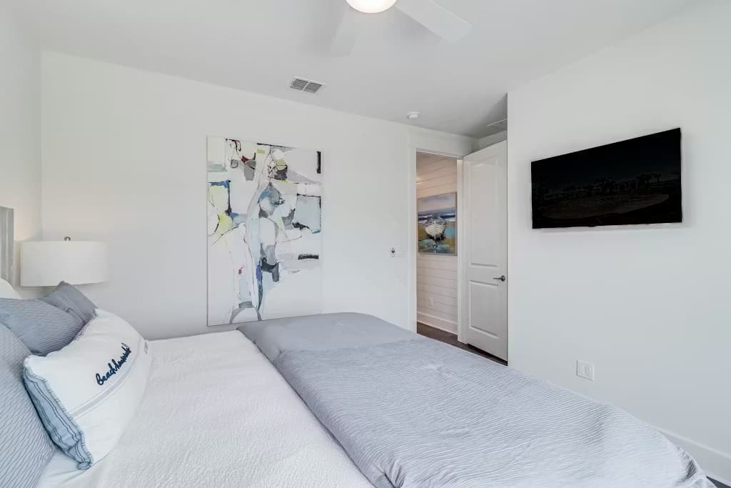 Beachfront Bliss - Image 37