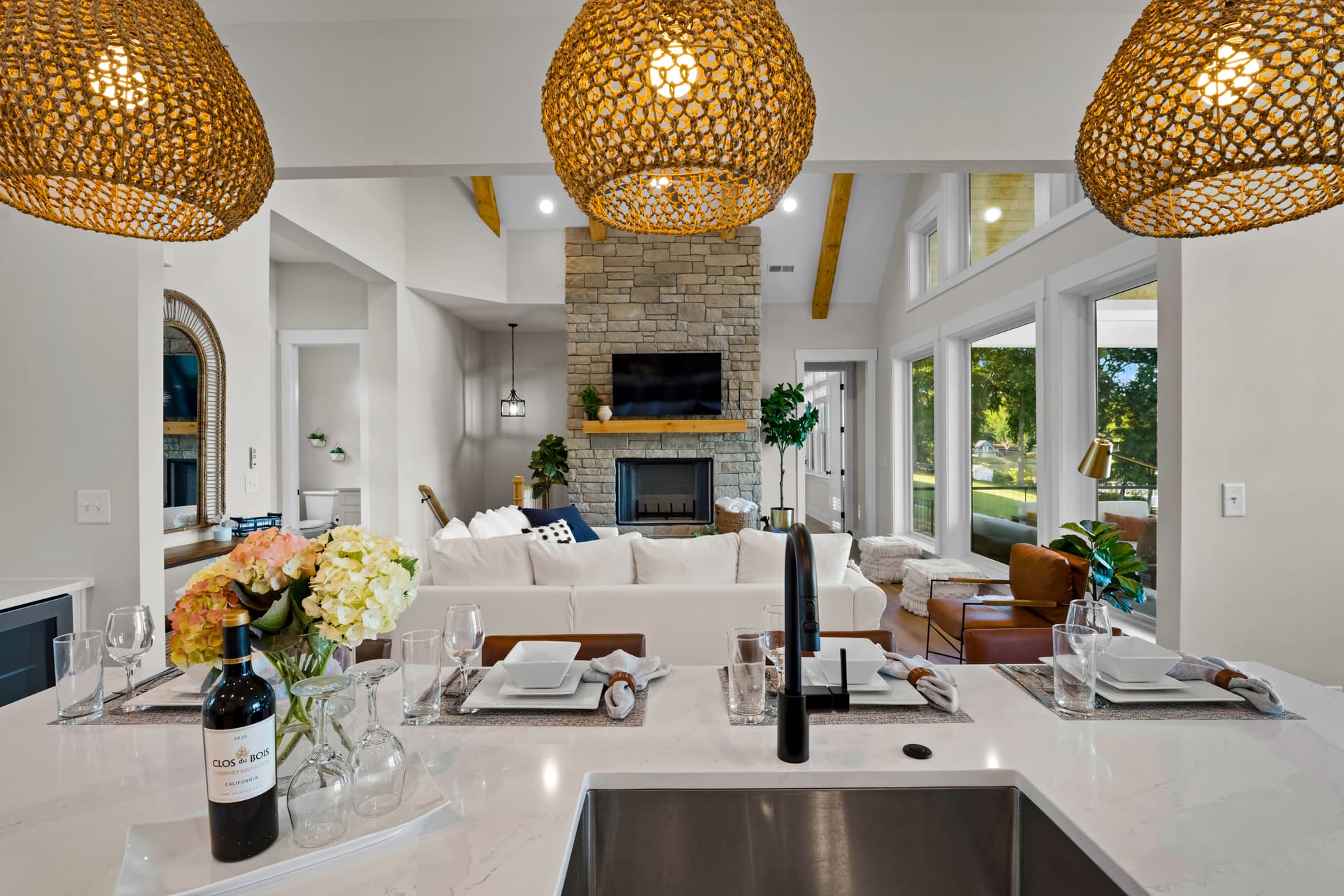 Hogan Crest - Image 9