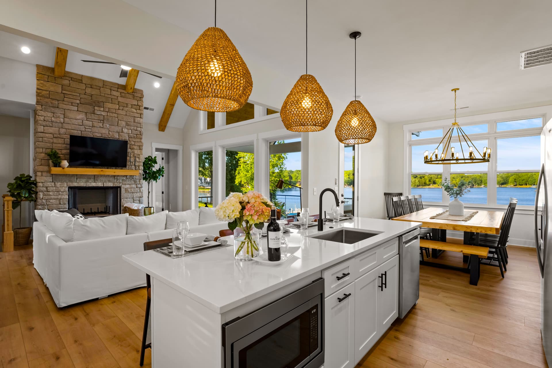 Hogan Crest - Image 10