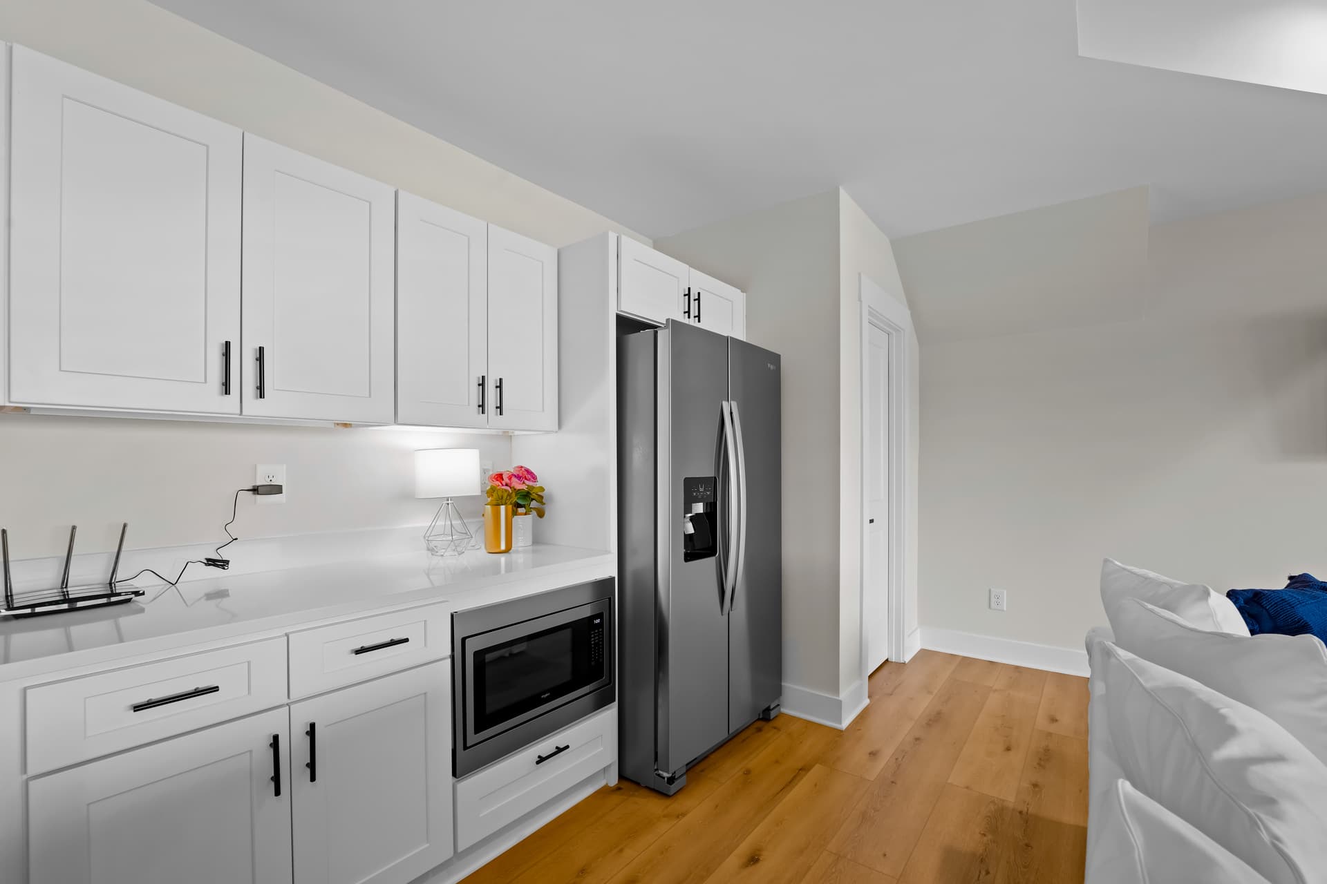 Hogan Crest - Image 37