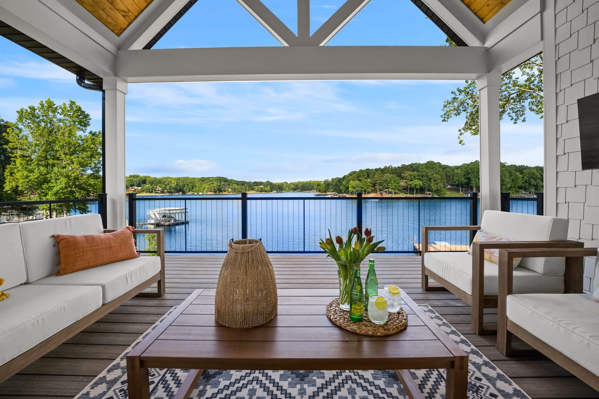 Hogan Crest - Image 55