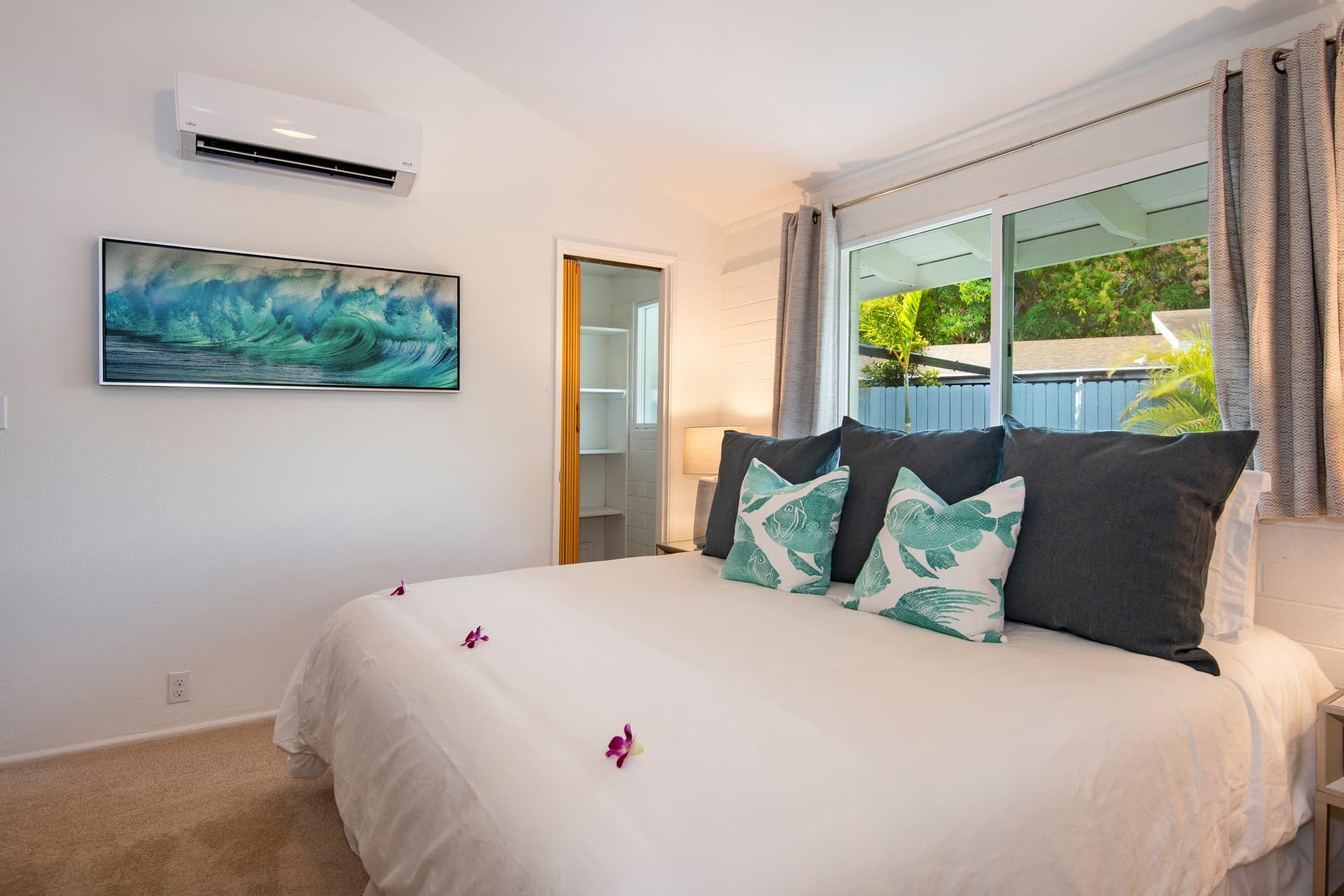 Holoholo Hale - Image 7