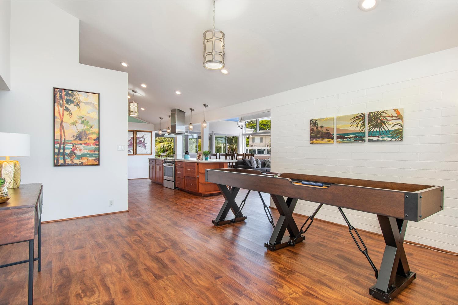 Holoholo Hale - Image 17