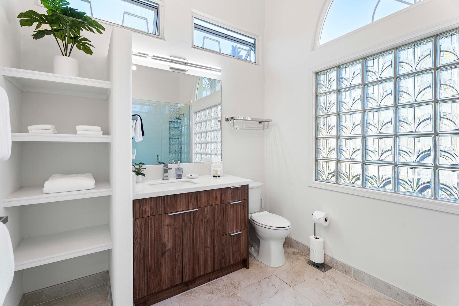 Ho'okipa Hale - Image 30