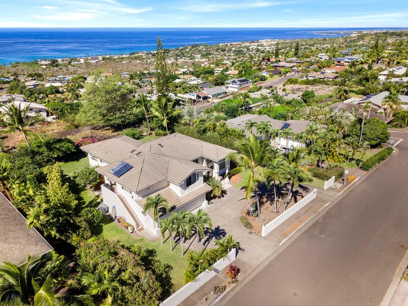 Ho'okipa Hale - Image 3