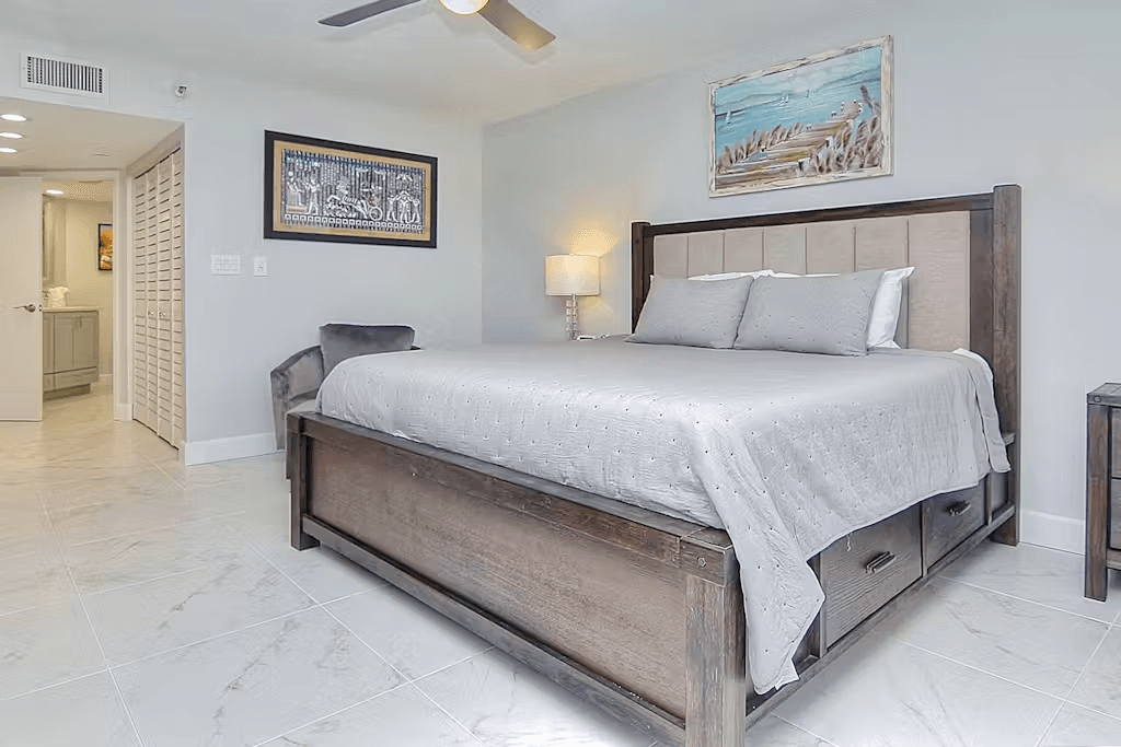 Sand Key Residence - Image 11