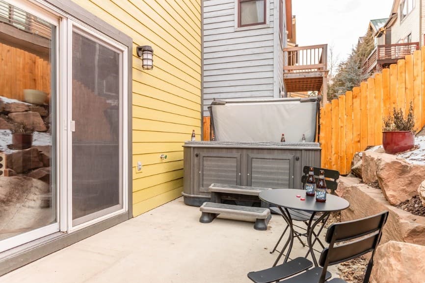 Chartreuse - Image 21