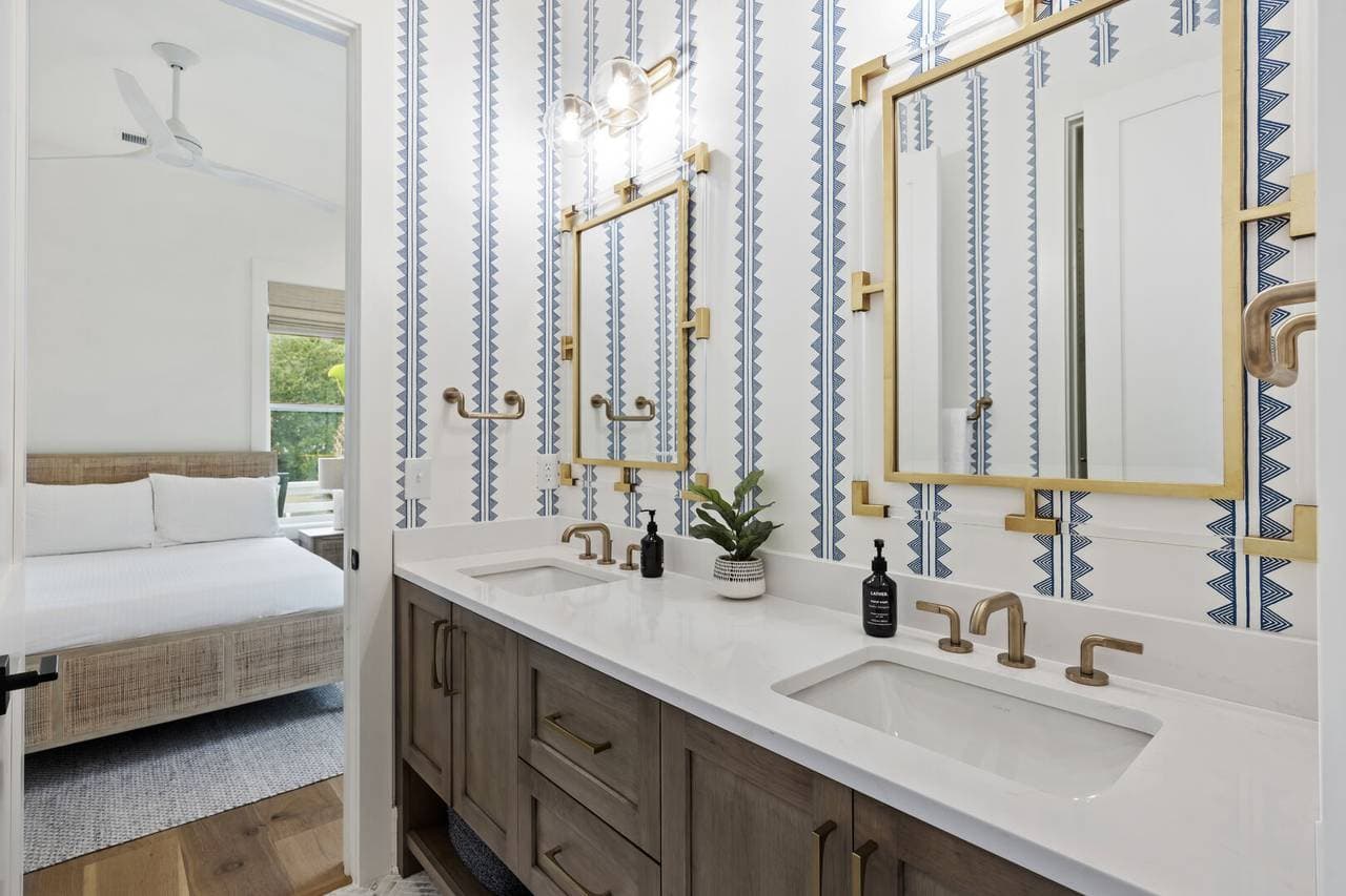 Yacht Harbor #10 - Image 26