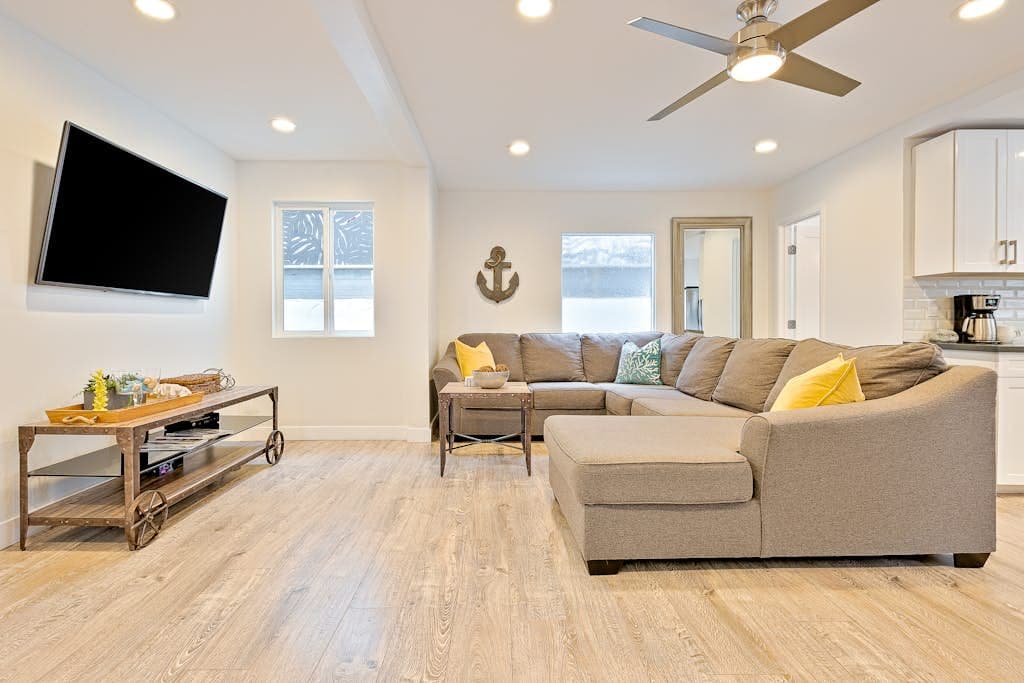 Retreat Compound - Image 4