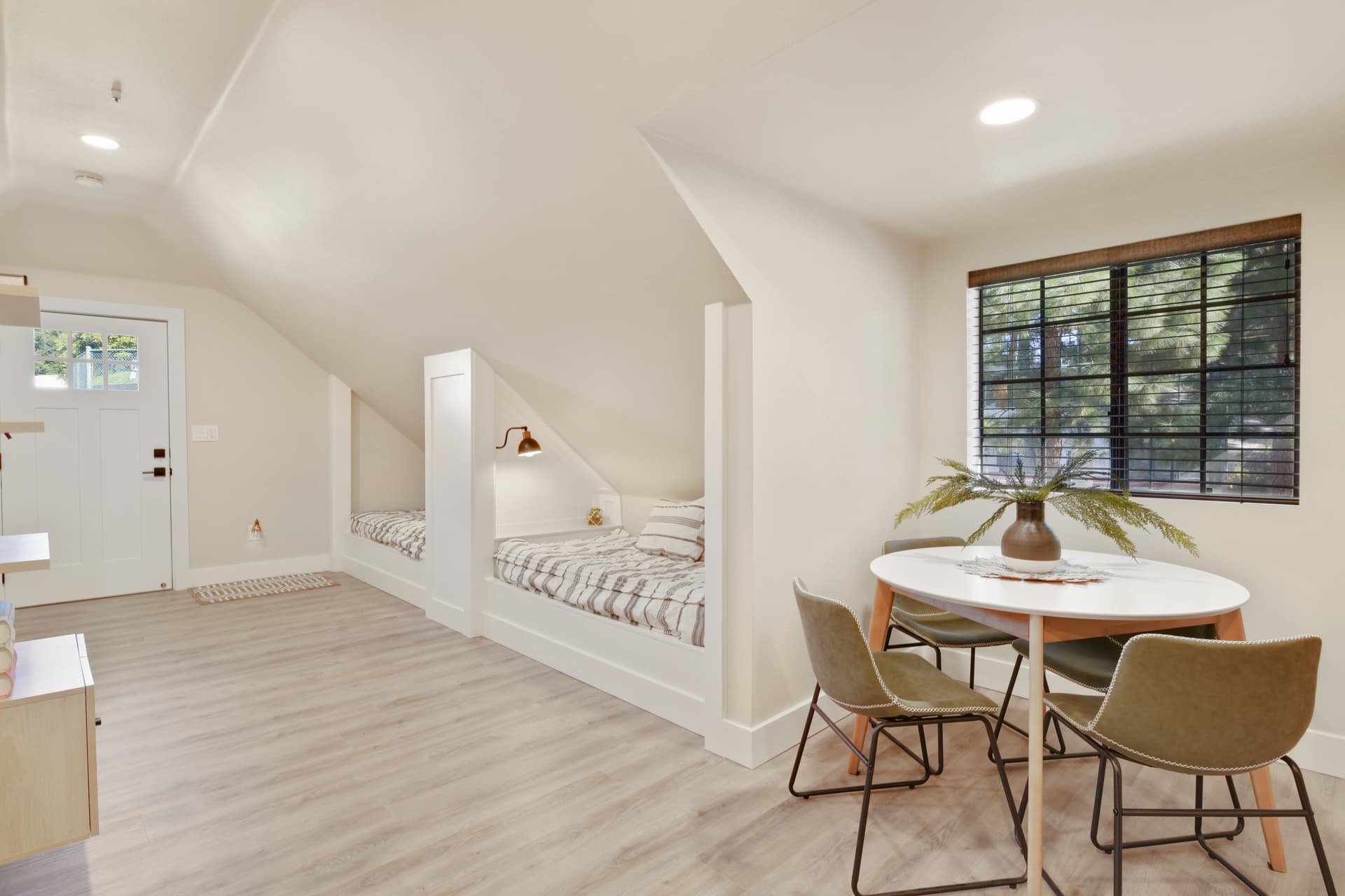 Laguna Hills Estate - Image 61