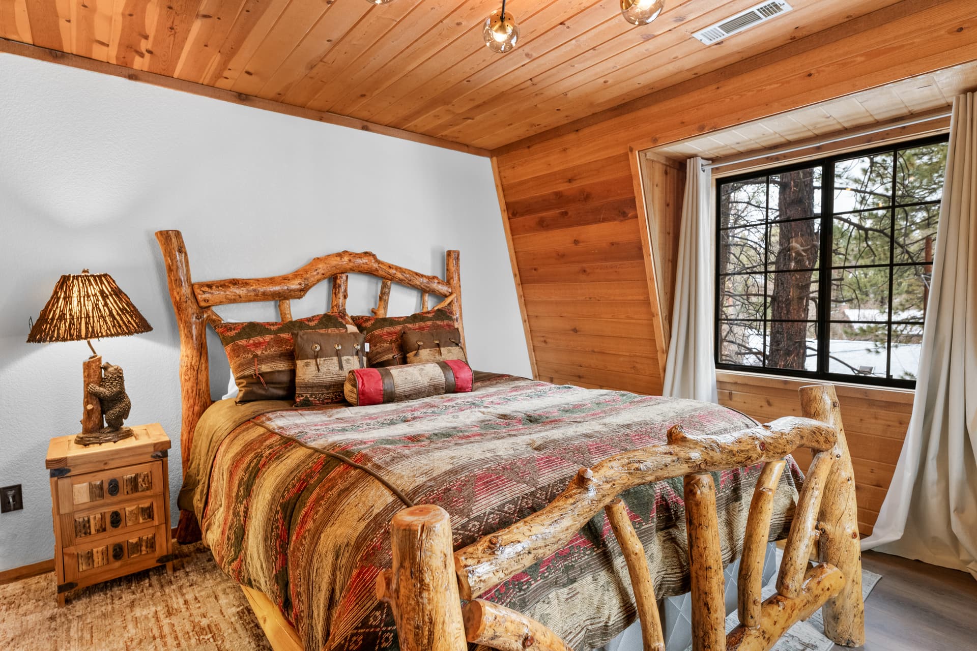 Hunter's House - Image 8