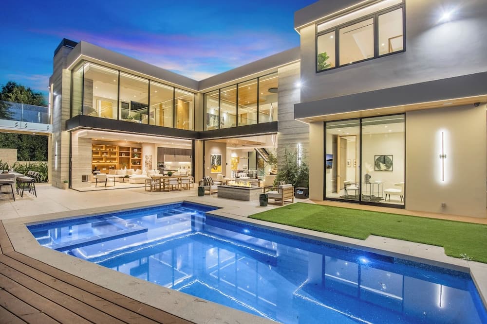 Hutton Modern - Image 2