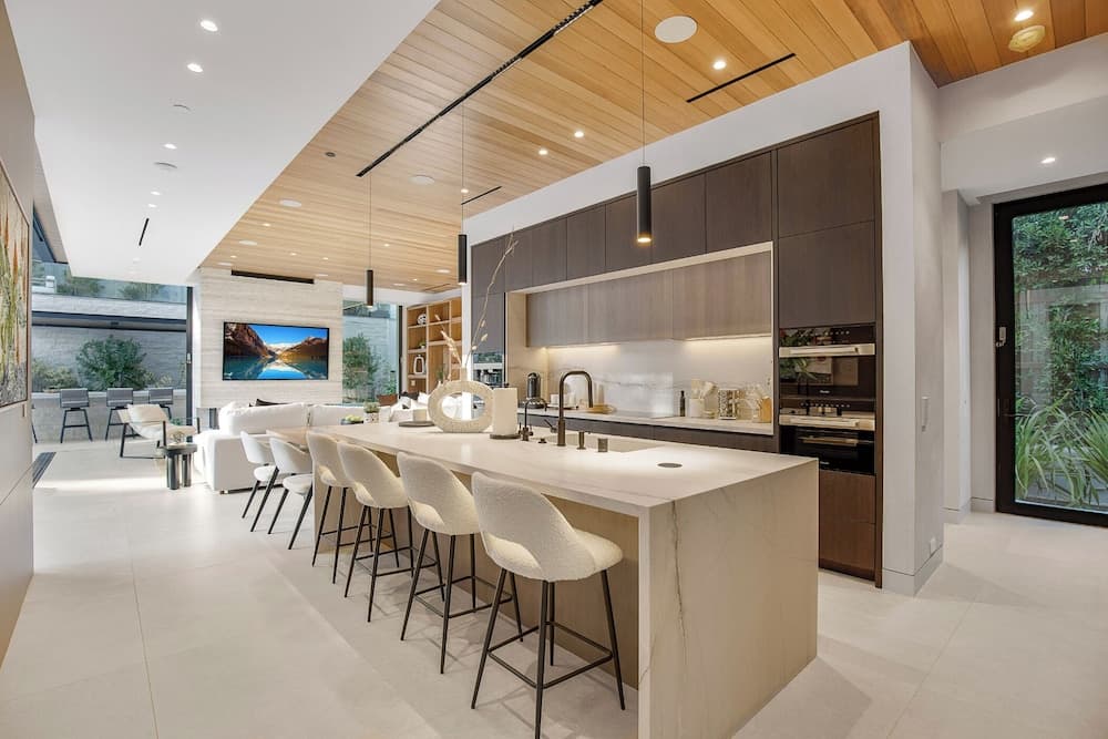 Hutton Modern - Image 30