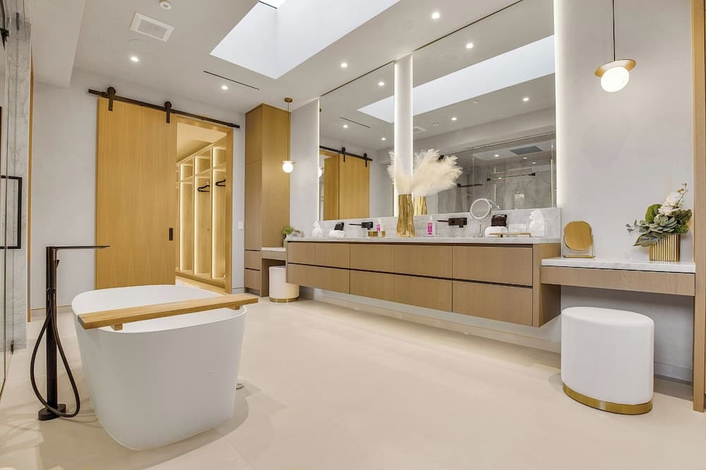 Hutton Modern - Image 13