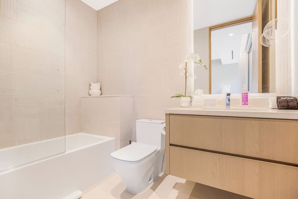 Hutton Modern - Image 14