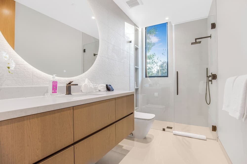 Hutton Modern - Image 18