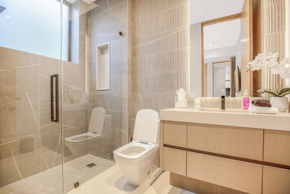 Hutton Modern - Image 20