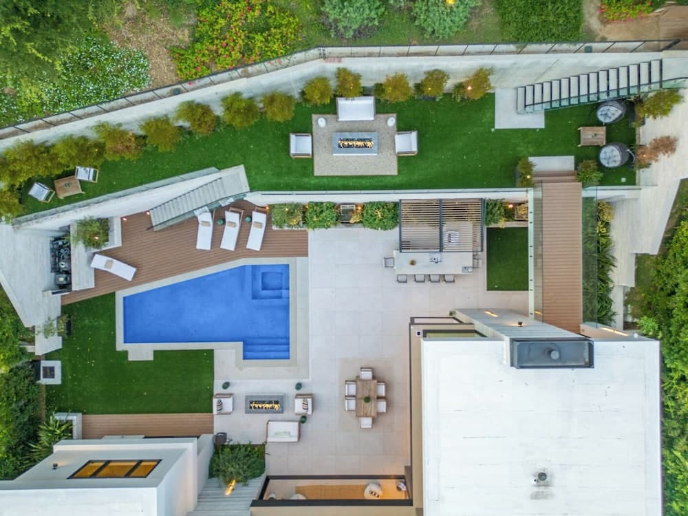 Hutton Modern - Image 22