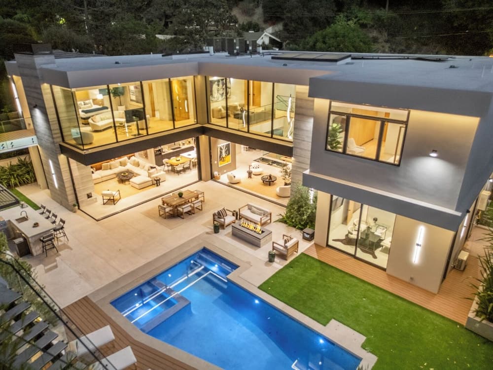 Hutton Modern - Image 26