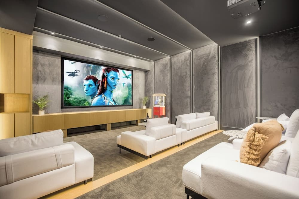 Hutton Modern - Image 35