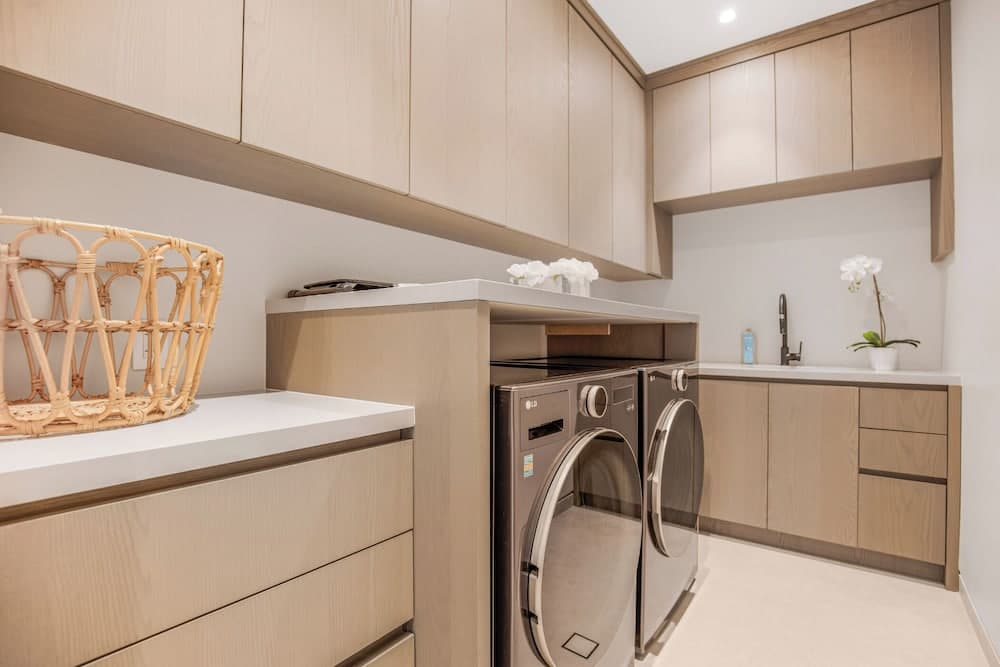 Hutton Modern - Image 47