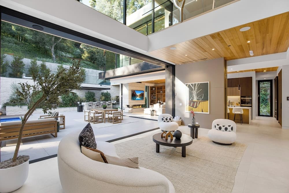 Hutton Modern - Image 50