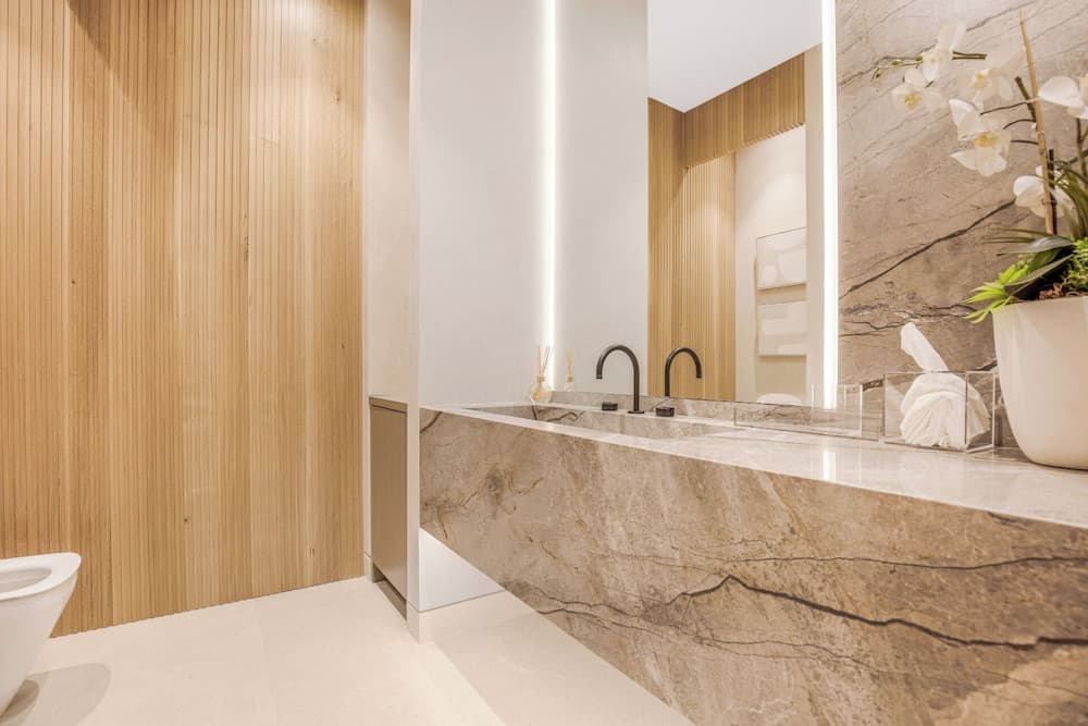 Hutton Villa - Image 16