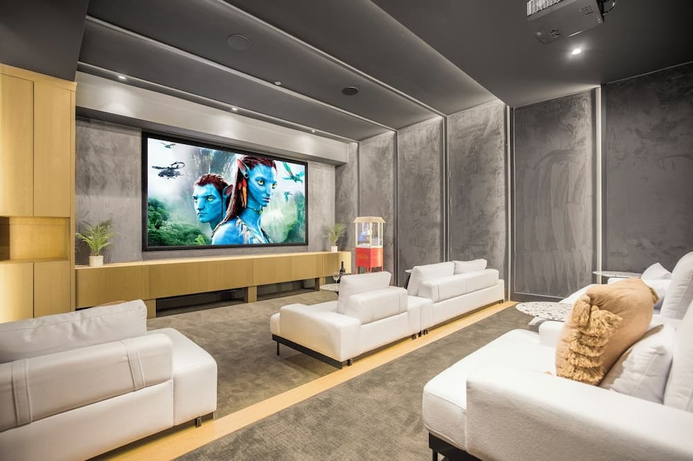 Hutton Villa - Image 35