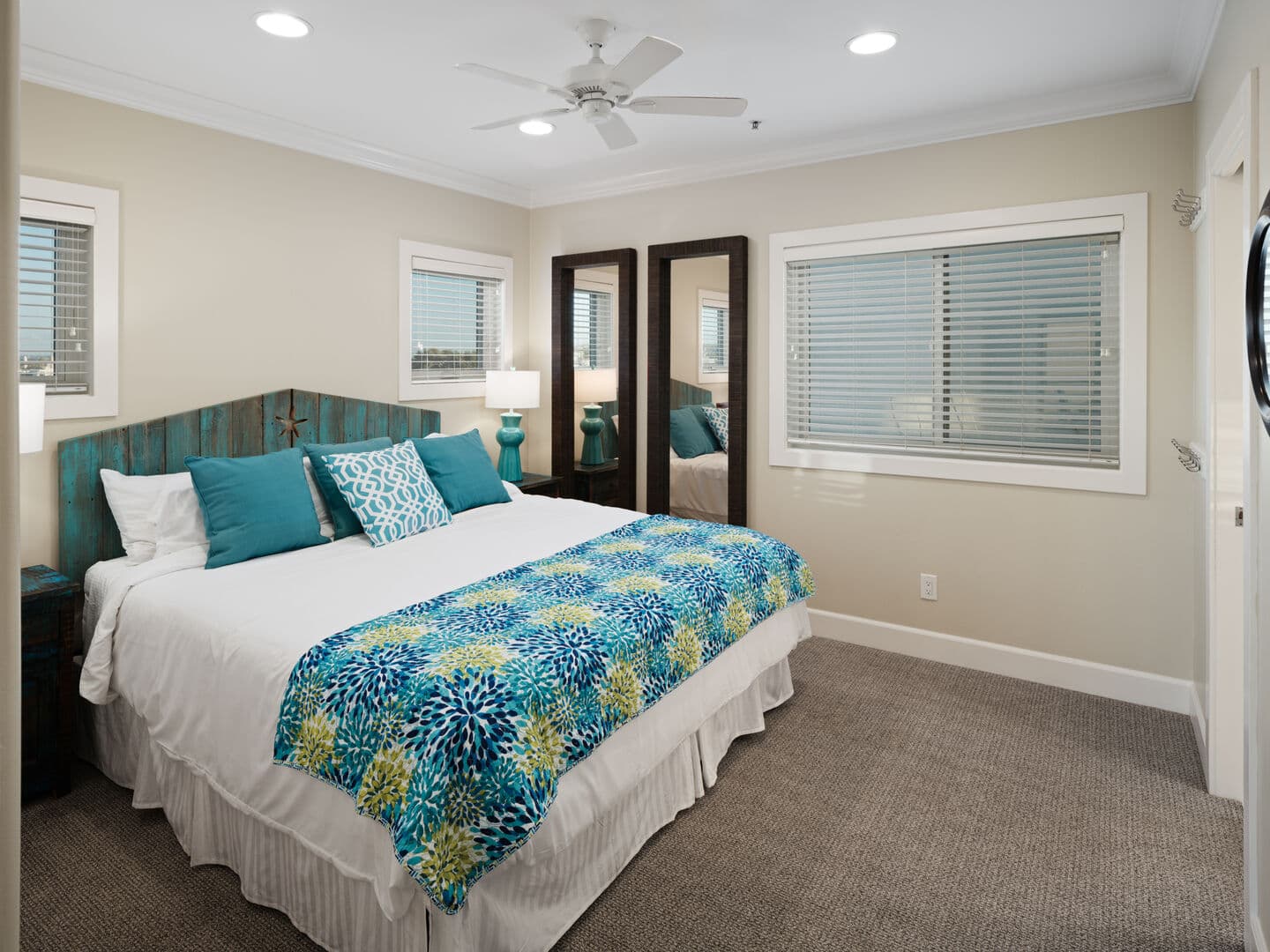 Oceanfront San Juan Penthouse - Image 16