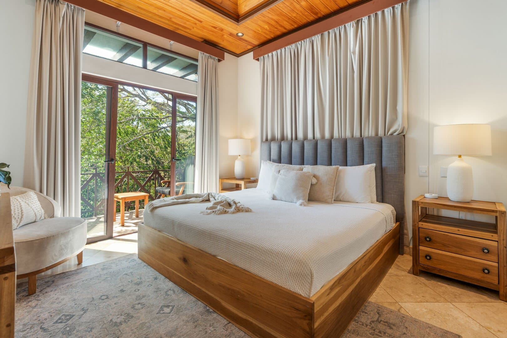 Ibis Condo #10 - Image 7