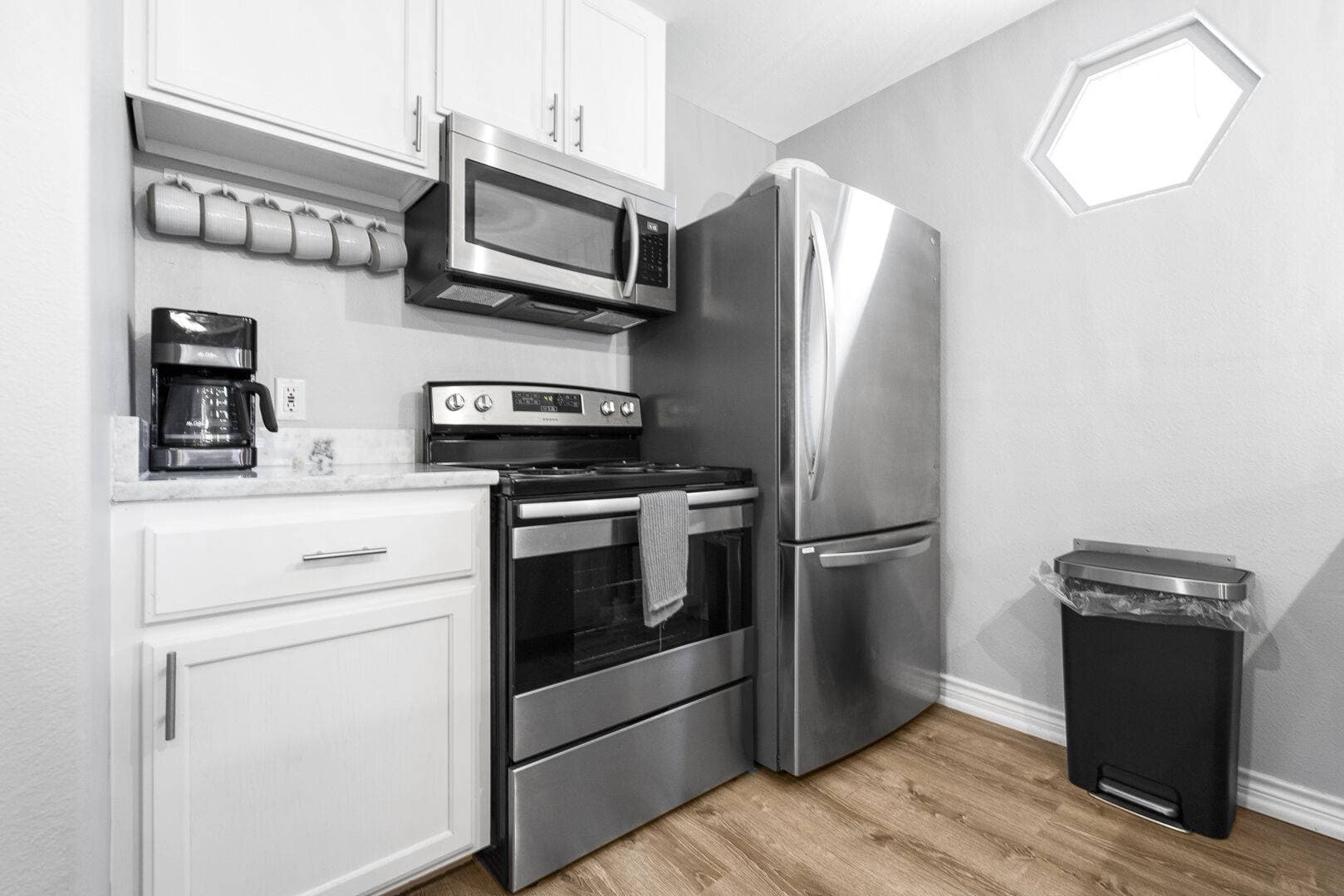 Wave on Wave Place - Image 13