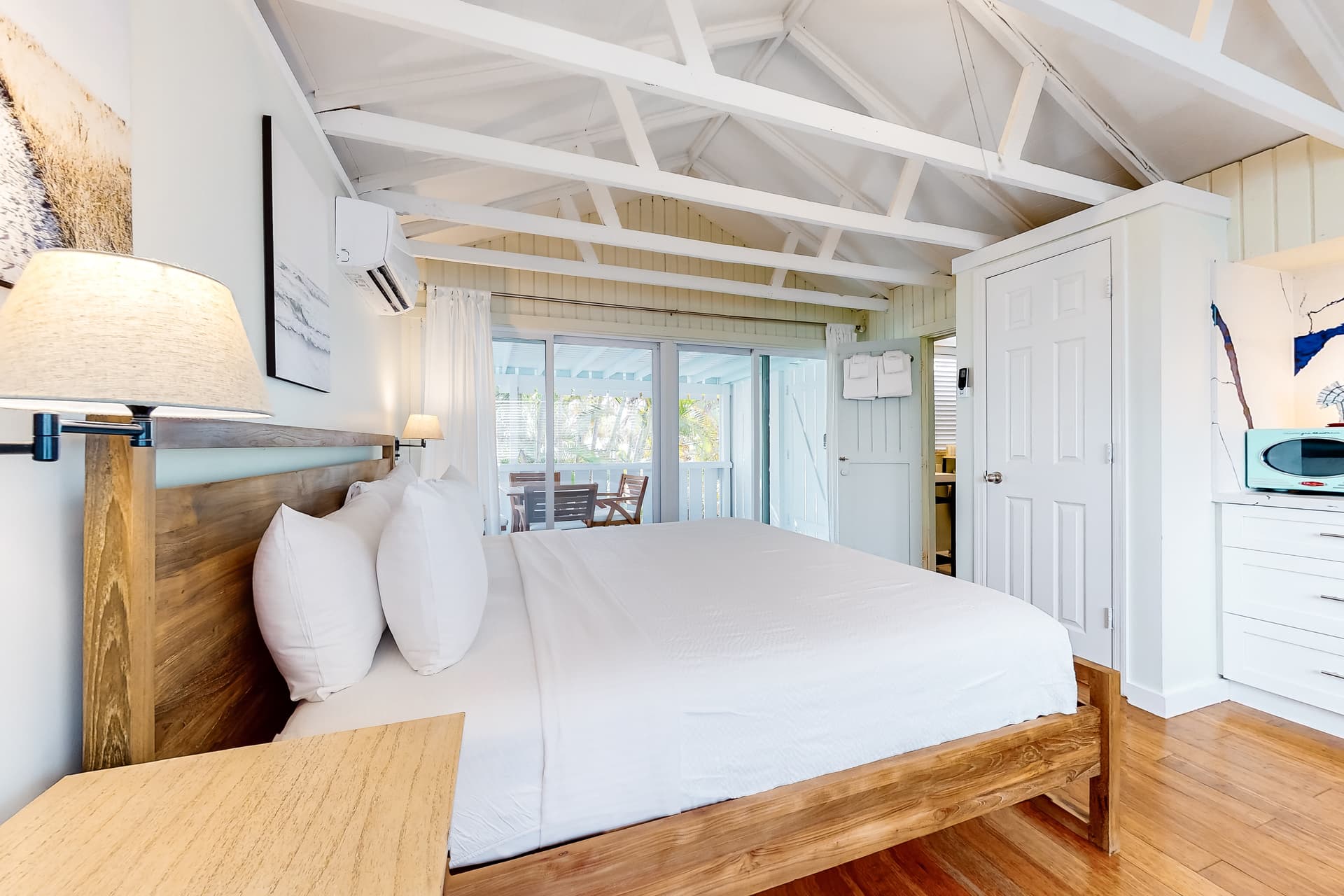 Papa's Hideaway - Image 24