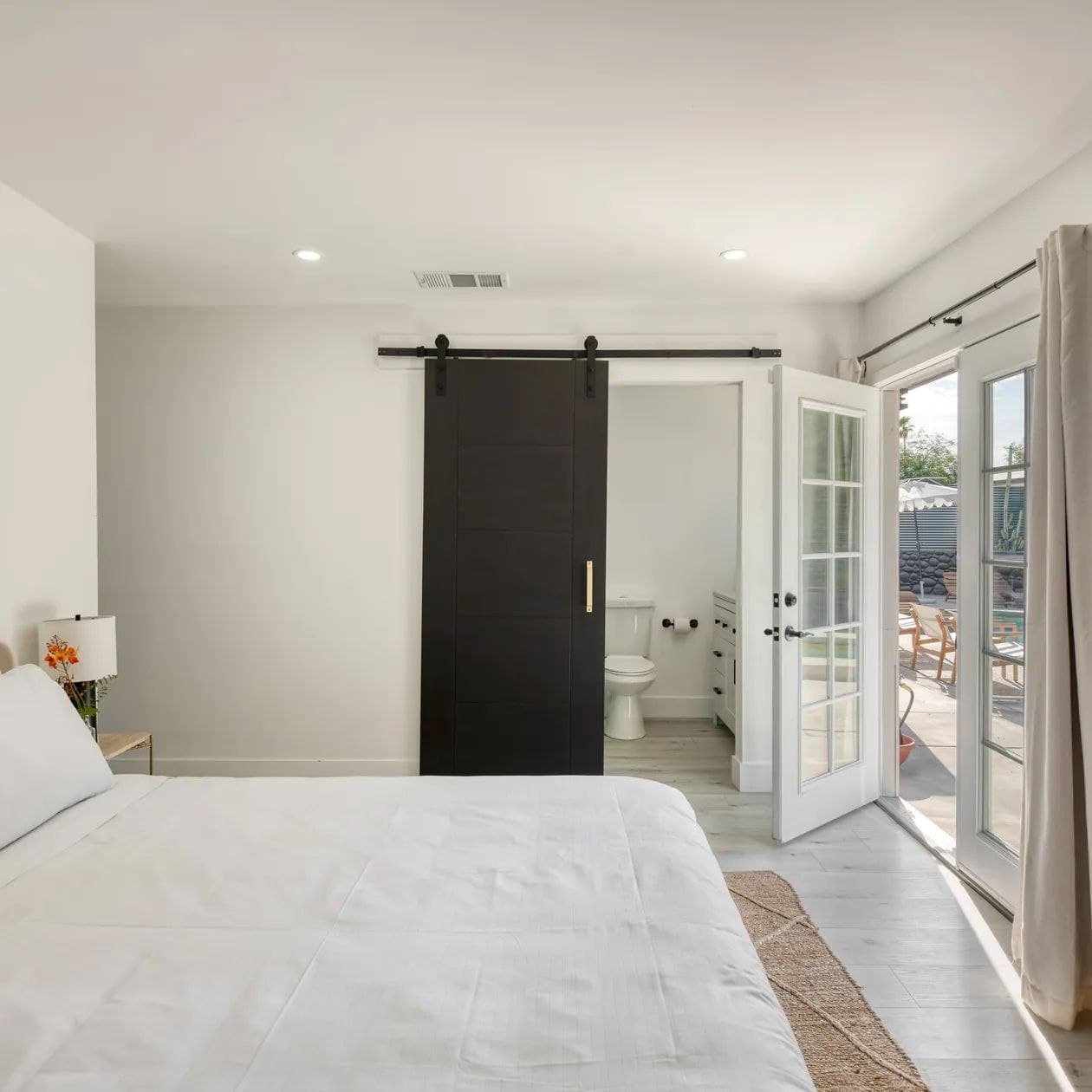 Yellowjacket - Image 16